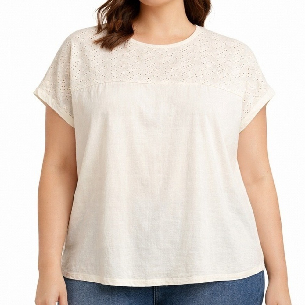 Torrid Womens Blouse Eyelet Lace Yoke 100% Cotton Relaxed Fit Cream Top Size 4